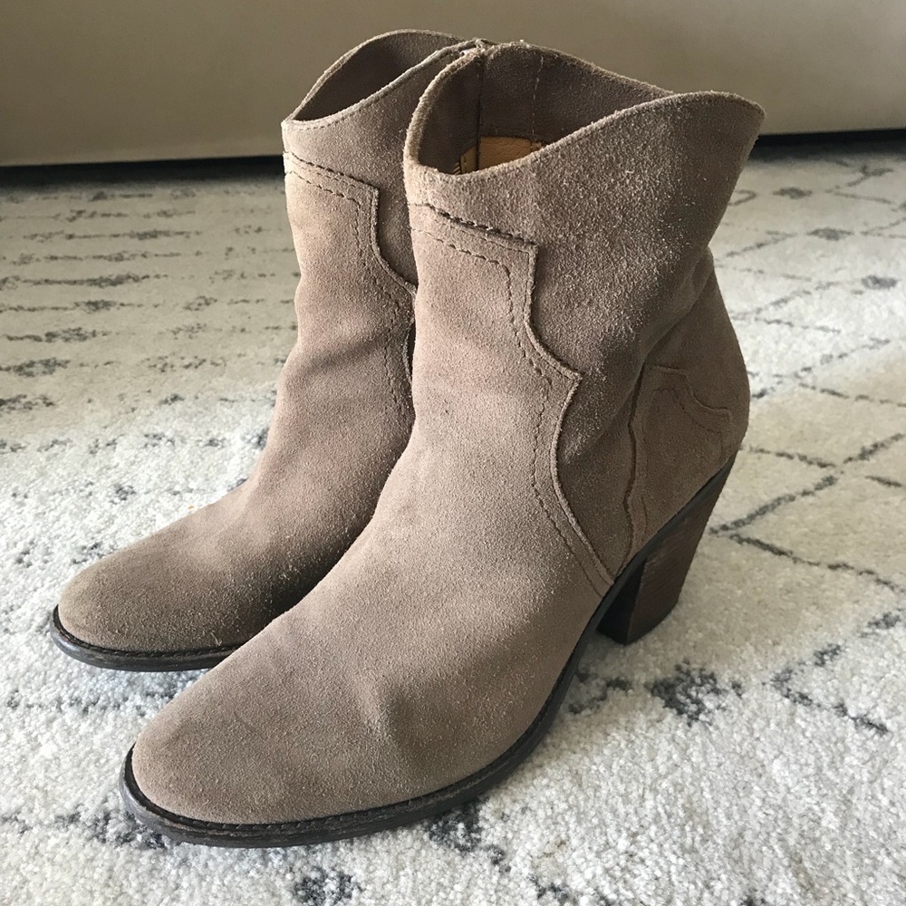 Tan suede size 8.5 BCBG booties